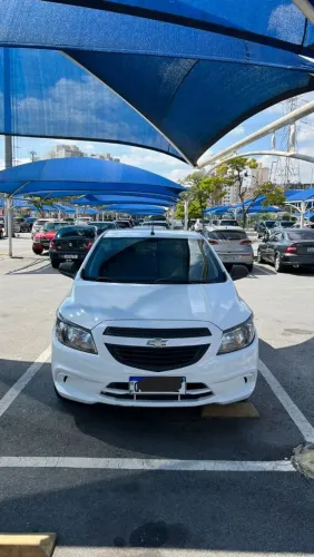 Chevrolet Onix Hatch LS 1.0 8V Flex Power Mec. 4P 2016