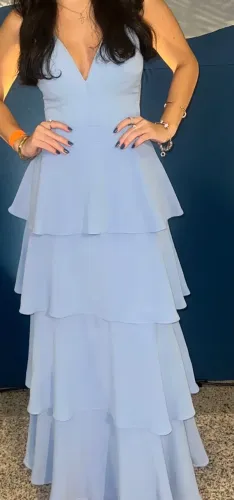 Vestido de festa azul bebê