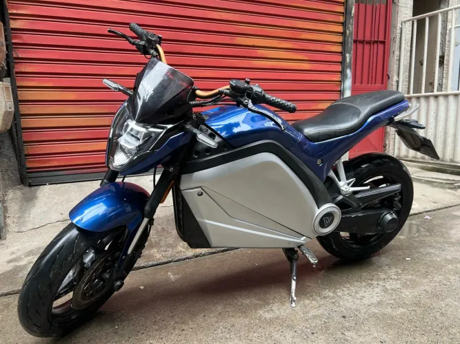 Moto nova eletrônica tailg voltz evs 2022
