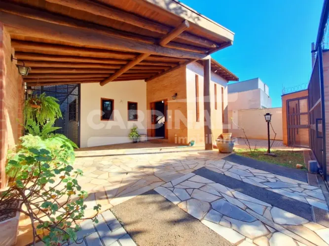 Casa à venda no Jardim Santa Elisa - São Carlos/SP
