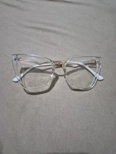 Óculos transparente gatinho
