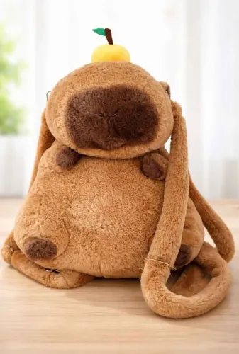 Mochila de pelúcia de capivara
