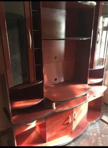 Estante de sala para TV, livros, bebidas e diversos