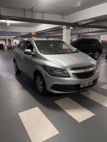 Chevrolet Onix Hatch LT 1.4 8V Flex Power Mec. 4P 2015