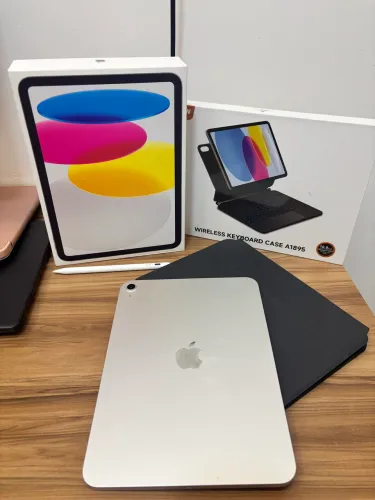 Apple iPad 11a Geração A16 128gb + Teclado E Caneta