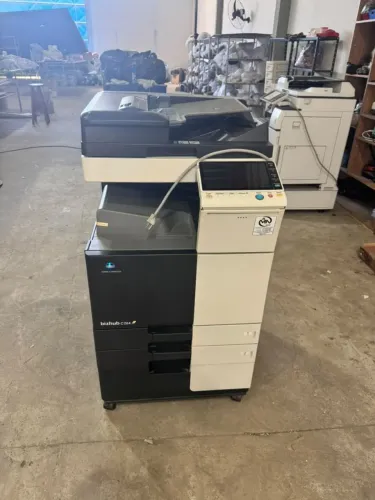 Impressora konica A3+ laser
