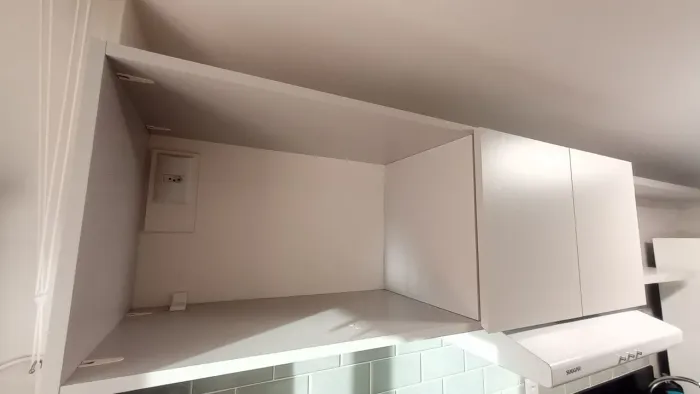 Armário aéreo de cozinha e prateleiras Bohrer - cor cinza