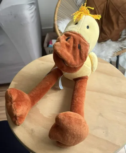 Boneco de pelúcia pato
