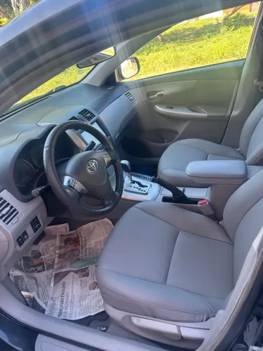 Toyota Corolla GLI 1.8 Flex 16V Aut. 2012