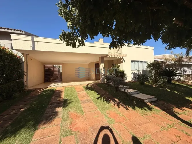 Damha IV | 3 suites | Piscina