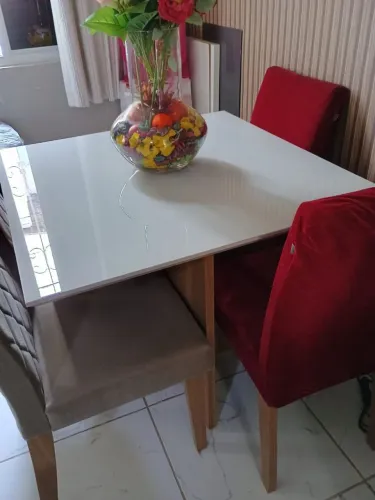 Mesa de jantar 4 lugares