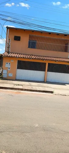 Sobrado tipo galpão -300 MT.