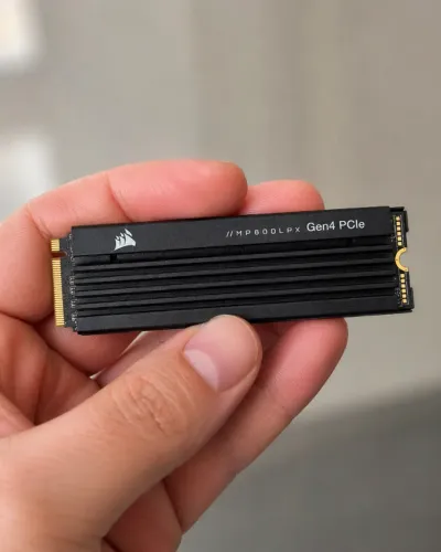 Oportunidade 2TB - SSD Corsair MP600 PRO LPX, M.2 2280, PCIe NVMe, Leitura 7100MB/s
