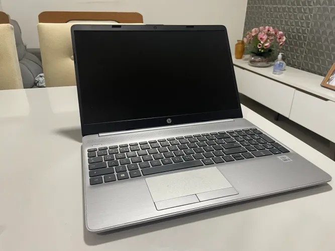 Notebook HP 256 G8 | Core i3 / 8GB RAM / SSD 256GB - Bateria Nova!