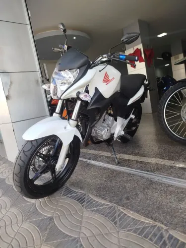 Cb 300R 2010