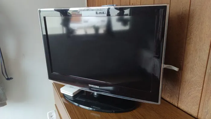 TV SAMSUNG (NÃO É SMART)