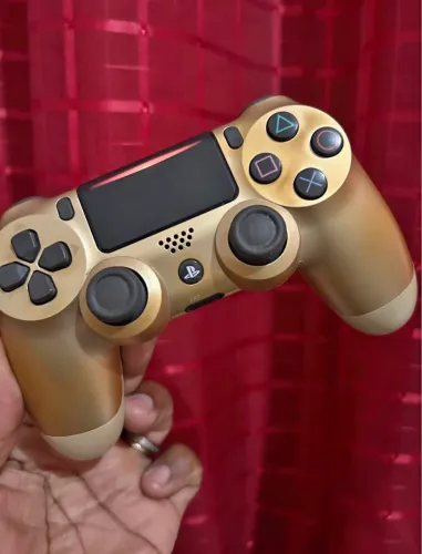 CONTROLE PS4 ORIGINAL SEM FIO DOURADO