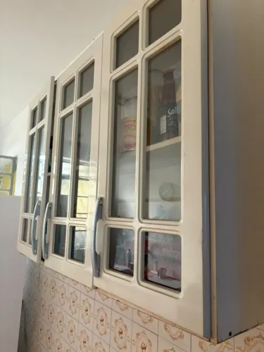 Armário Aéreo de Cozinha com 3 Portas de Vidro 2 Prateleiras