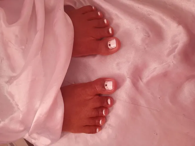 Manicure pedicure