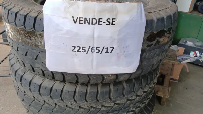 Pneu 225/65/17
