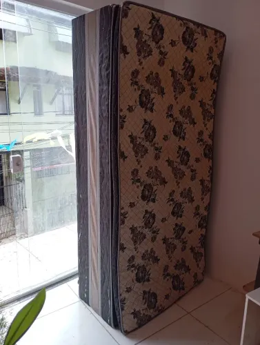 Cama solteirão doação 