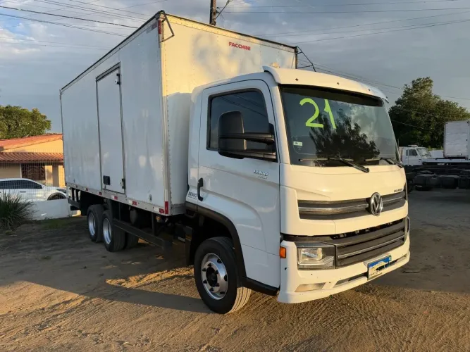 VW 13-180 6x2 truck de fábrica