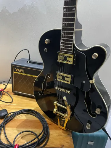 TROCO GUITARRA EM VIOLÃO