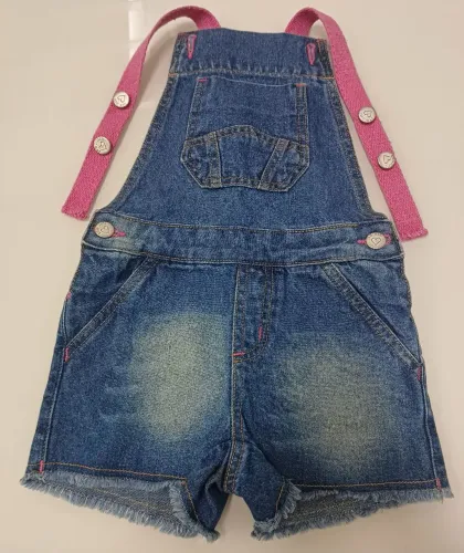 Macacão jeans infantil tamanho 6 anos