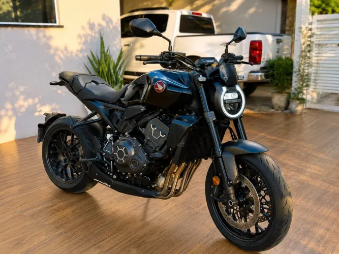 CB1000 