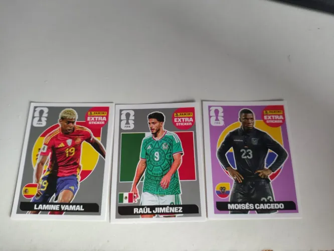LEGENDS EXTRA STICKER - Vendo figurinhas 