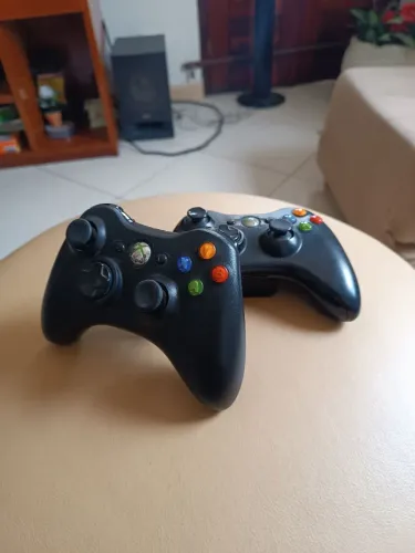 2 Controles Xbox 360 Originais Microsoft com Defeito