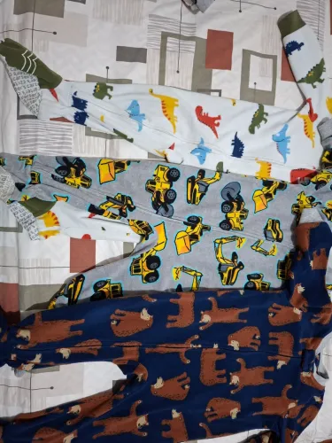 Lote de macacão 18m carters fleece