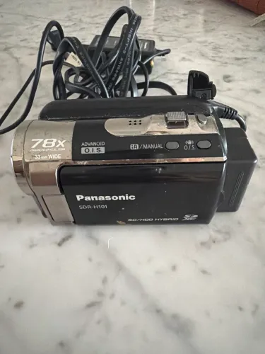 Câmera Panasonic SDR-H101 com defeito