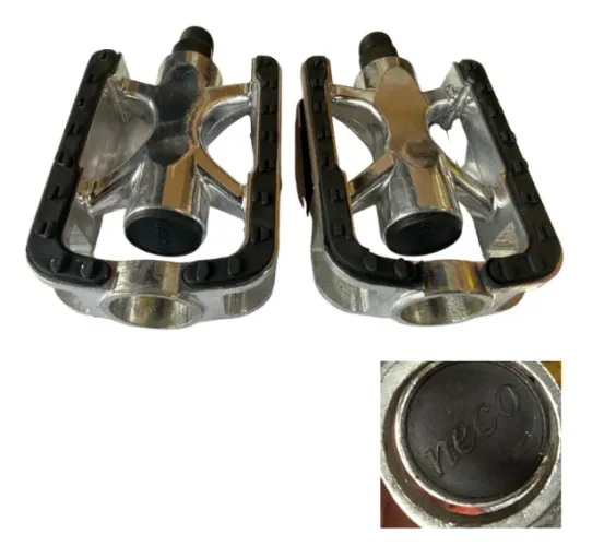  Pedal de alumínio (Par) plataforma 9/16 com Refletor marca NECO