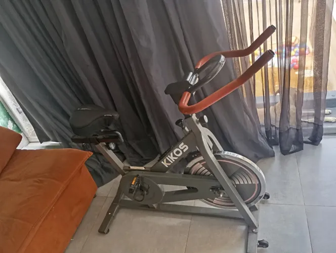 Bicicleta ergométrica Kikos profissional