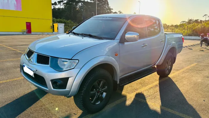 Mitsubishi L200 Triton HPE 3.2 CD TB Int.diesel AUT 2011