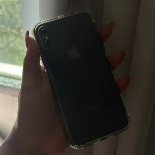 iPhone XS (64gb) - 75% da bateria.