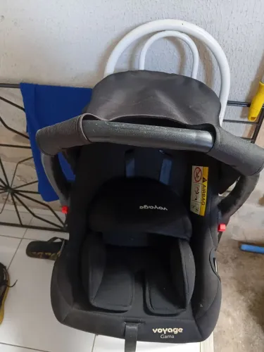 Bebê Conforto e Carrinho De Bebê