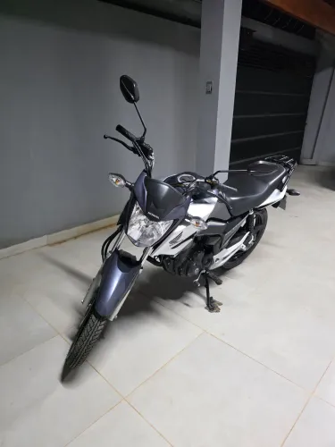 Titan 160