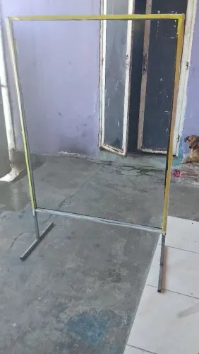 Vendo cavalete de  ferro pra várias utilidades 
