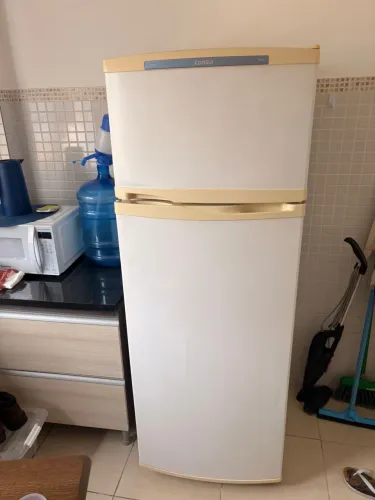 Geladeira Cônsul 330l