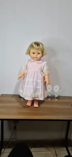 Boneca menininha da estrela anos 80 linda com pequeno dano no calcanhar ver fotos
