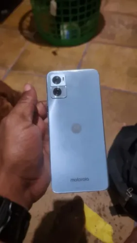 Motorola e22 