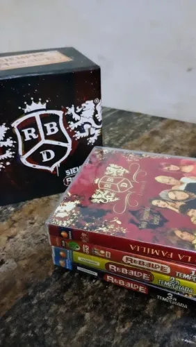 BOX CDS RBD E DVD NOVELA + LA FAMÍLIA
