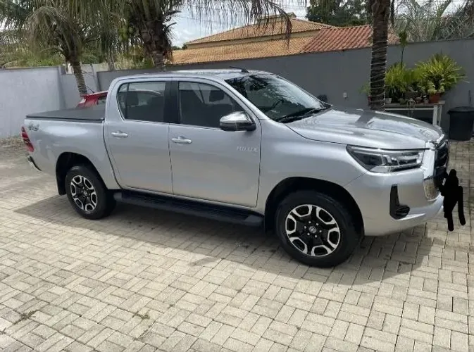 Toyota Hilux CD SRX 4X4 2.8 TDI 16V Diesel Aut. 2025