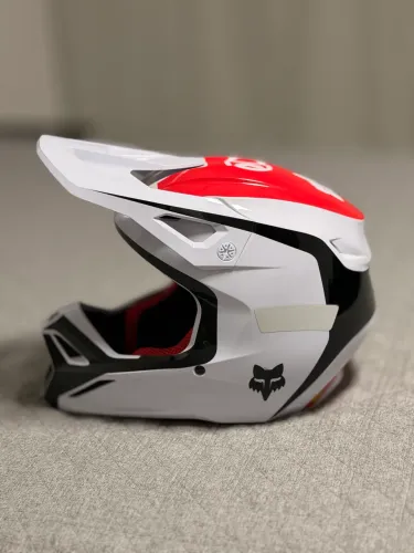Capacete FOX V1