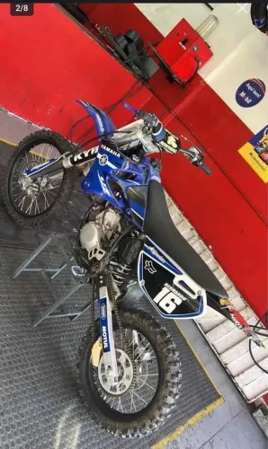 Yz 85 motor com 10 horas trocada tudo biela cilindro pistão tudo novo
