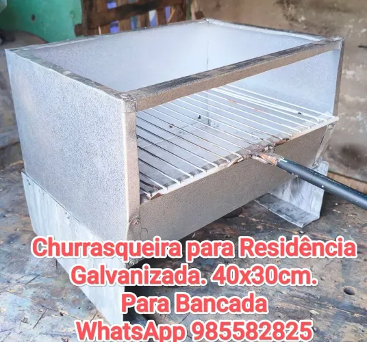 Churrasqueira Para residência Galvanizada 40x30x40cm