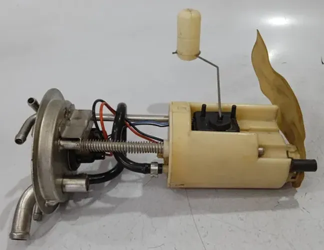 Bomba De Combustível Renault R19 1.6 1995