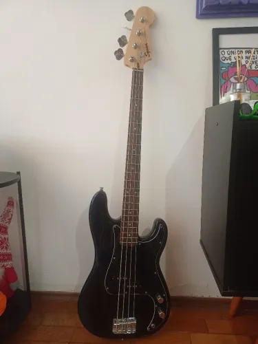 Fender Squier precision Bass sonic 